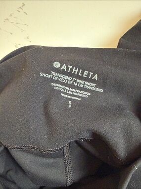 Athleta Black Transcend 7" Bike Shorts
